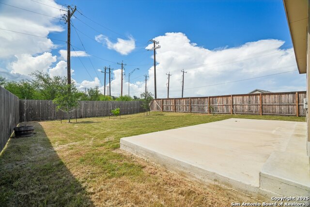 Image 30 of 33 For 751 Vermilion