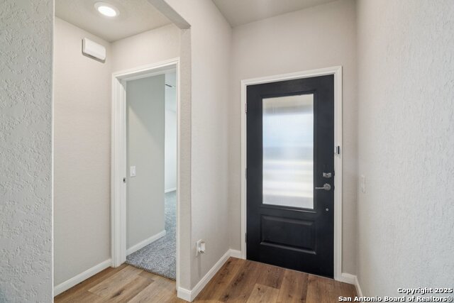 Image 4 of 33 For 751 Vermilion