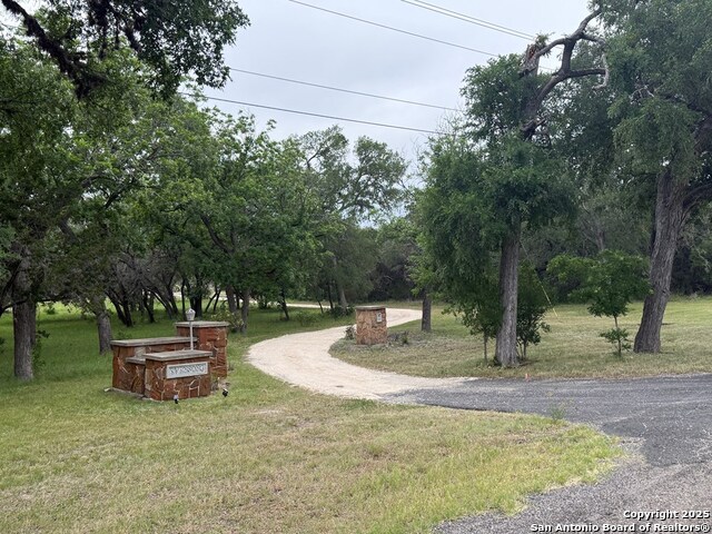 Image 4 of 50 For 28799 N Us Hwy 83