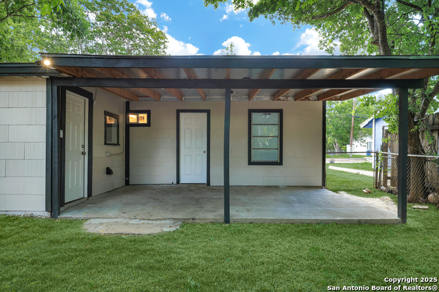 Image 15 of 17 For 507 Pecan Valley