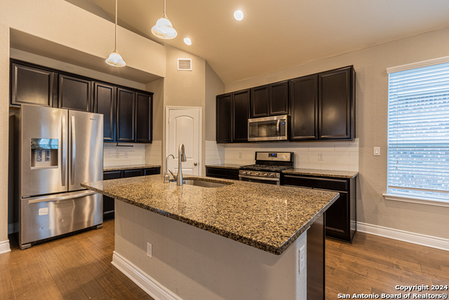 Image 11 of 43 For 27462 Paraiso Sands