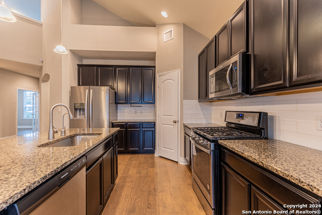 Image 12 of 43 For 27462 Paraiso Sands