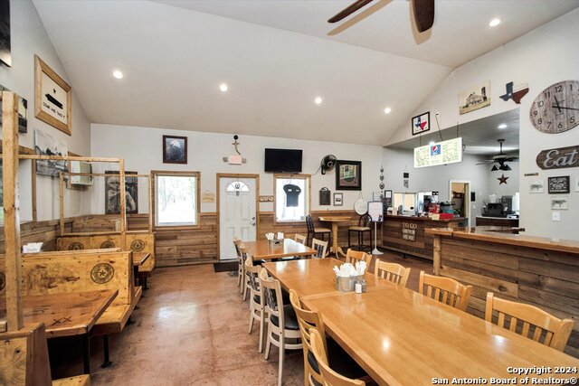 Listing photo id 4 for 3710 Waterwood Pass Dr