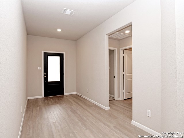 Image 4 of 60 For 5496 Jasmine