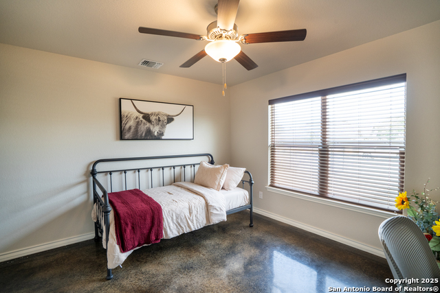 Image 13 of 27 For 1056 Greenbriar