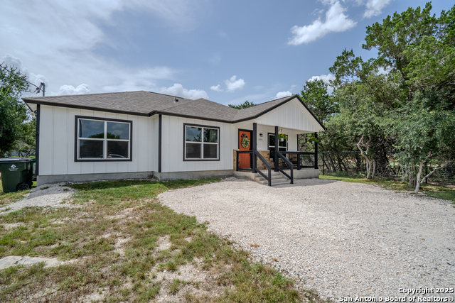 Image 21 of 27 For 1056 Greenbriar