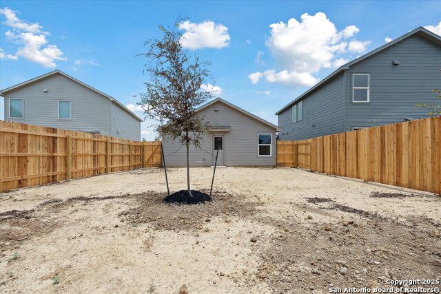 Listing photo id 28 for 13466 Furyk Dr