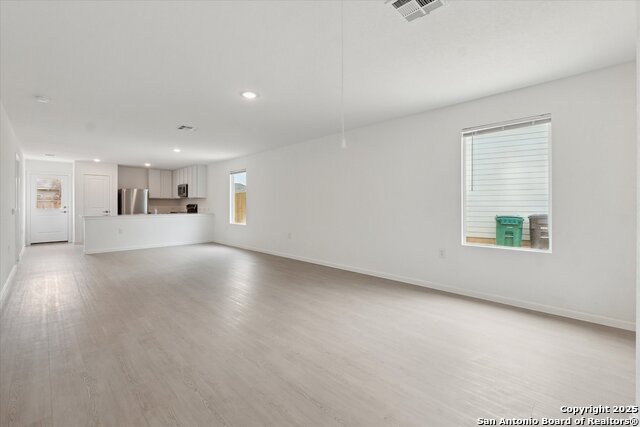 Listing photo id 6 for 13466 Furyk Dr