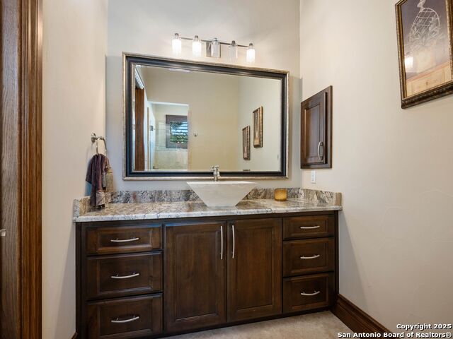 Listing photo id 36 for 131 Champions Bend