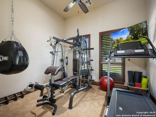 Listing photo id 38 for 131 Champions Bend