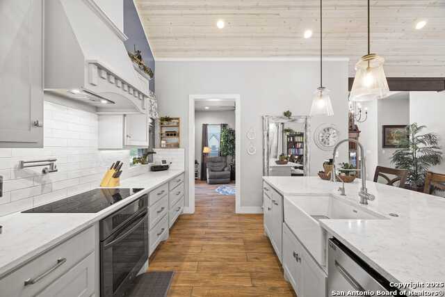 Image 10 of 60 For 522 San Juan S