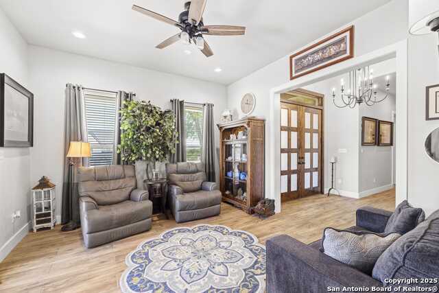 Image 16 of 60 For 522 San Juan S