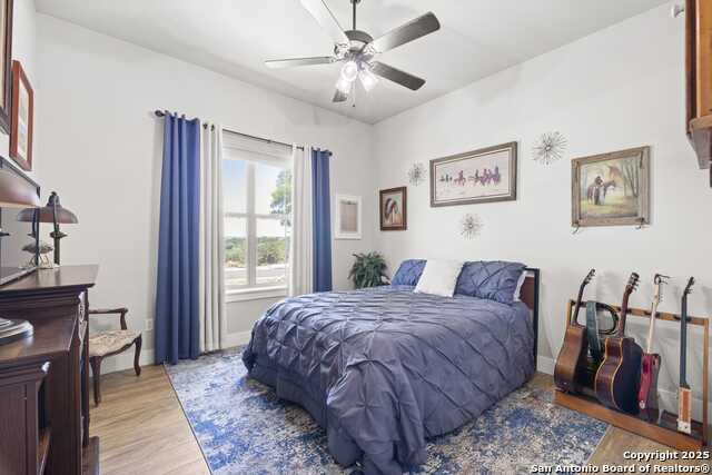 Image 24 of 60 For 522 San Juan S