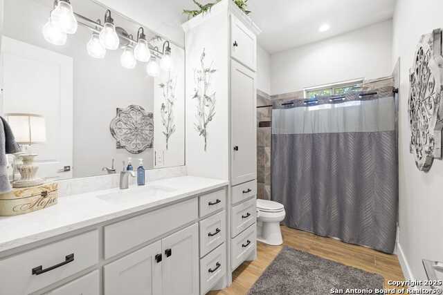 Image 25 of 60 For 522 San Juan S