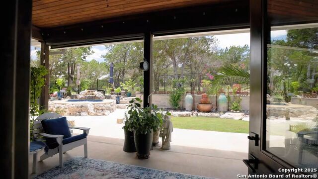 Image 29 of 60 For 522 San Juan S