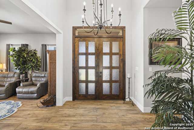 Image 4 of 60 For 522 San Juan S