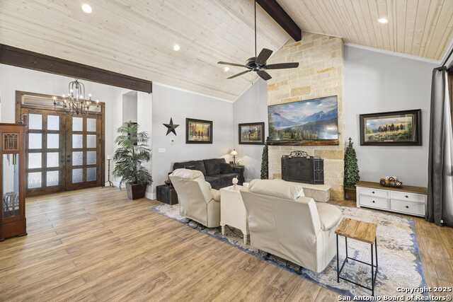 Image 7 of 60 For 522 San Juan S