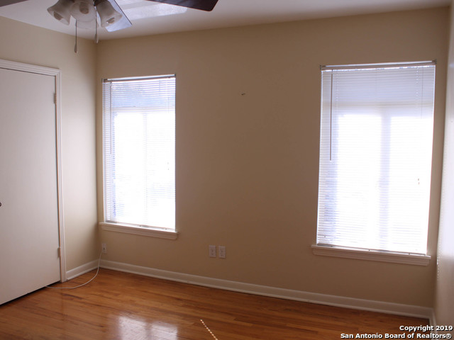 Listing photo id 8 for 1027 Shook Ave