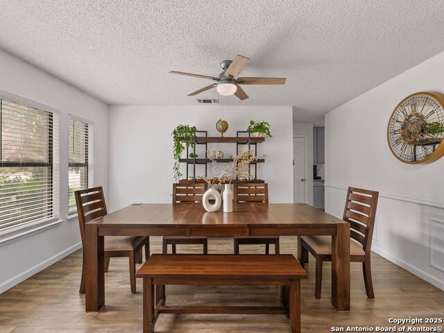 Image 10 of 50 For 16430 Bulverde Pt