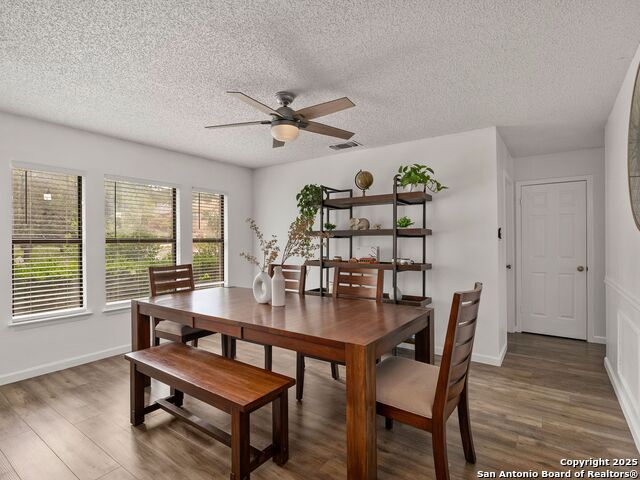 Image 11 of 50 For 16430 Bulverde Pt