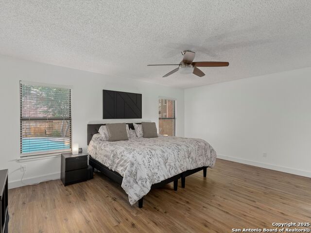 Image 17 of 50 For 16430 Bulverde Pt