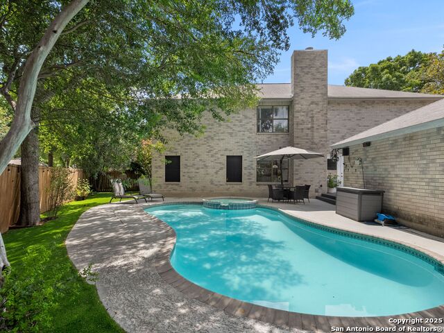 Image 2 of 50 For 16430 Bulverde Pt