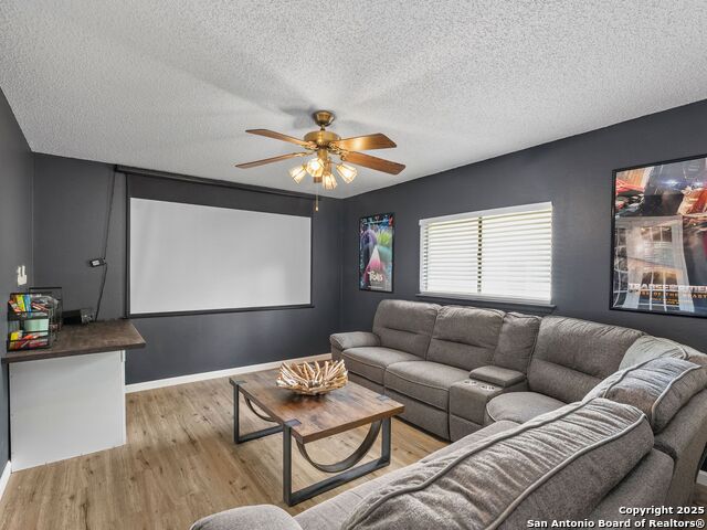 Image 31 of 50 For 16430 Bulverde Pt