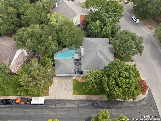 Image 4 of 50 For 16430 Bulverde Pt