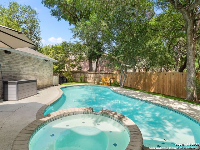 Image 41 of 50 For 16430 Bulverde Pt