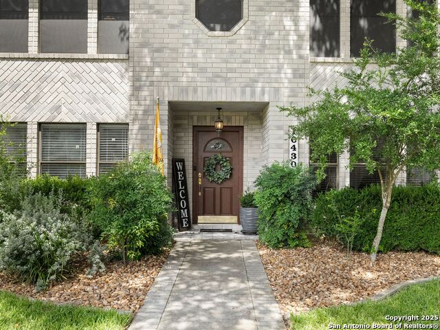 Image 6 of 50 For 16430 Bulverde Pt