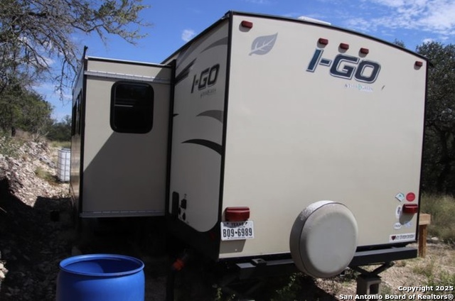 Listing photo id 17 for 0000 Rocksprings