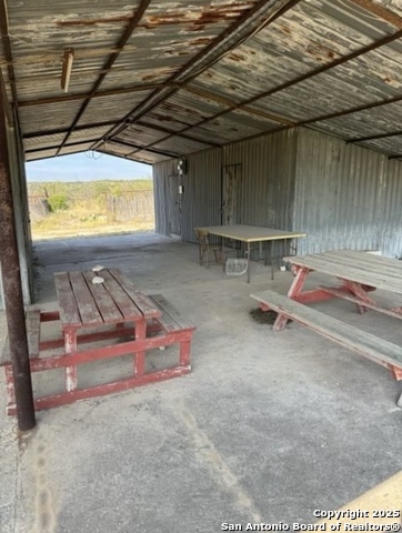 Listing photo id 33 for 0000 Rocksprings