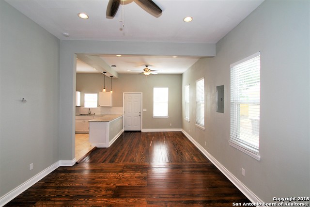 Image 15 of 18 For 114 Oleander St