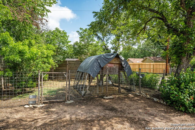 Image 24 of 27 For 1139 Lockhill Selma