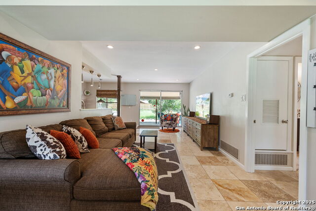Image 7 of 27 For 1139 Lockhill Selma