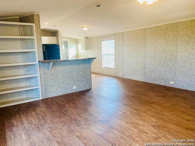 Image 7 of 18 For 698 Forest Creek