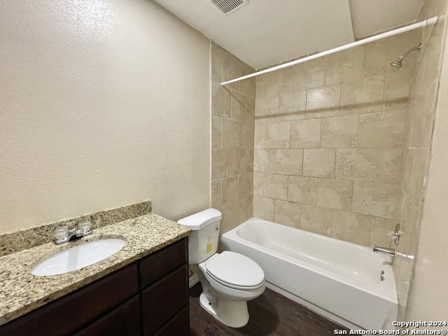Image 8 of 12 For 1033 Rivas St  201