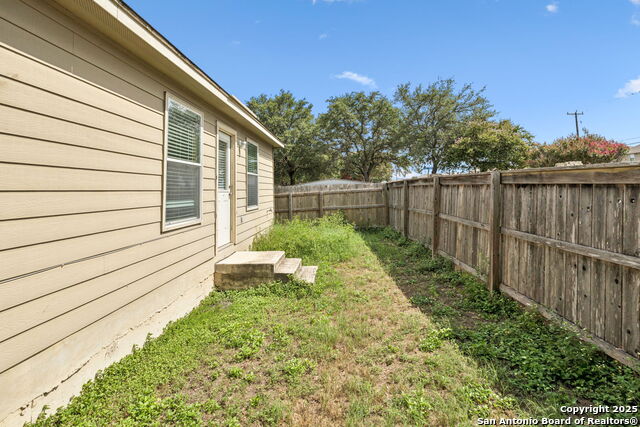 Image 15 of 16 For 3507 Alonzo Fields