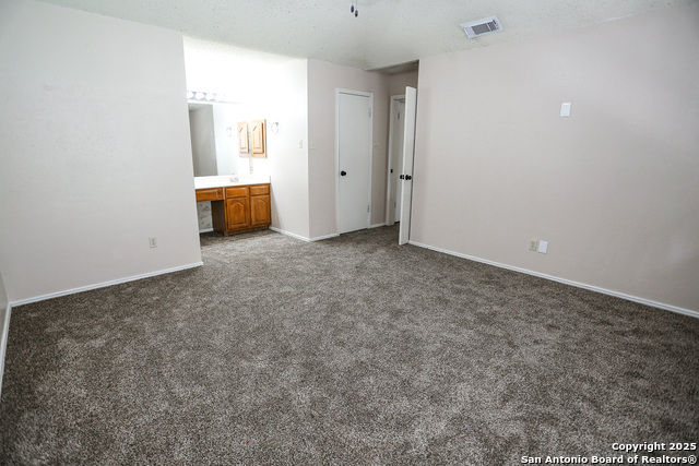 Image 15 of 22 For 9515 Woodland Hills