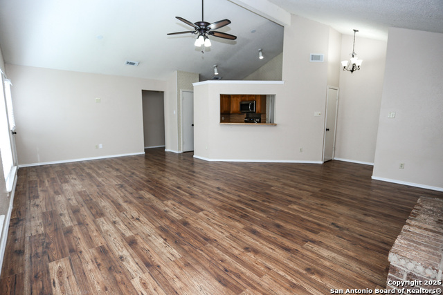 Image 6 of 22 For 9515 Woodland Hills