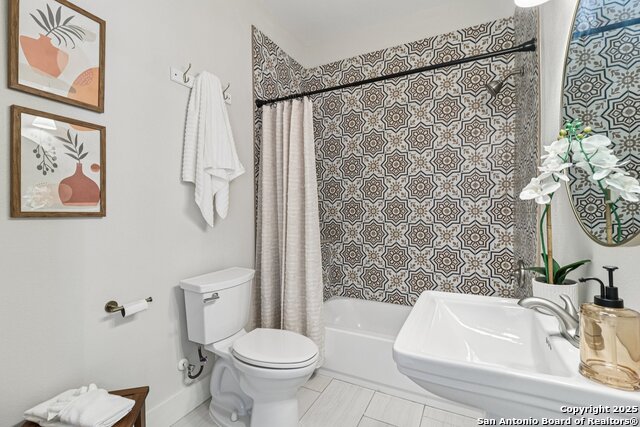 Image 17 of 28 For 701 Magnolia Ave W