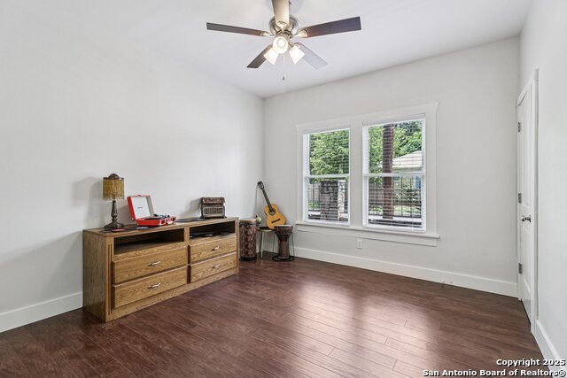 Image 18 of 28 For 701 Magnolia Ave W