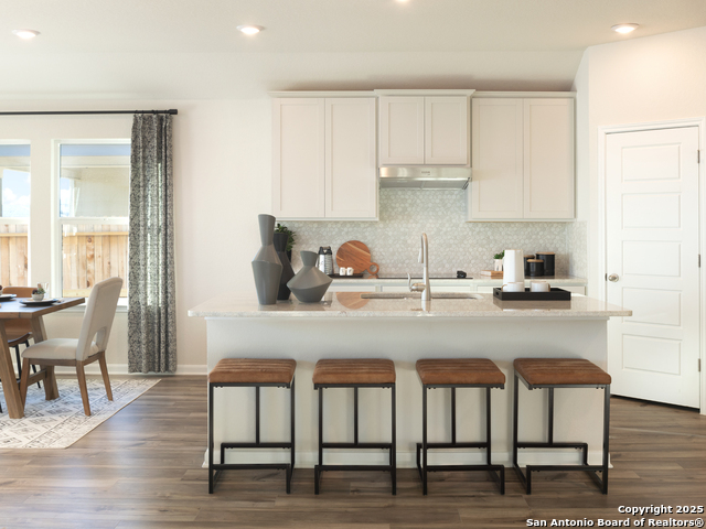 Image 2 of 11 For 910 Earp Blvd