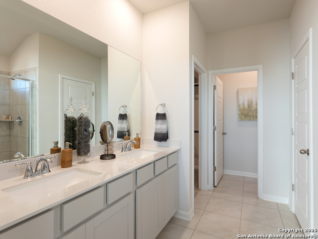 Image 6 of 11 For 910 Earp Blvd