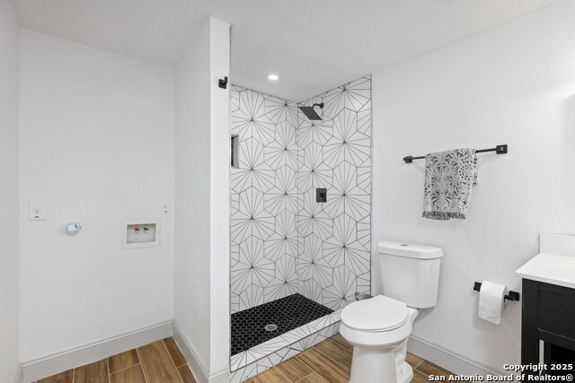 Image 26 of 40 For 235 Furr Dr  