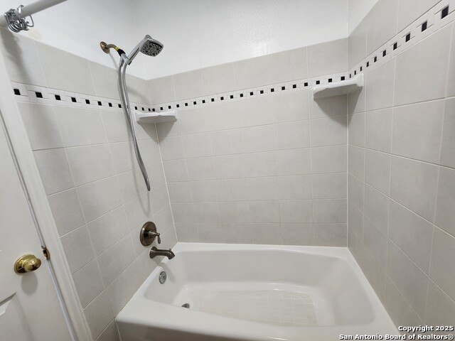 Image 12 of 17 For 249 Glenbrook Dr
