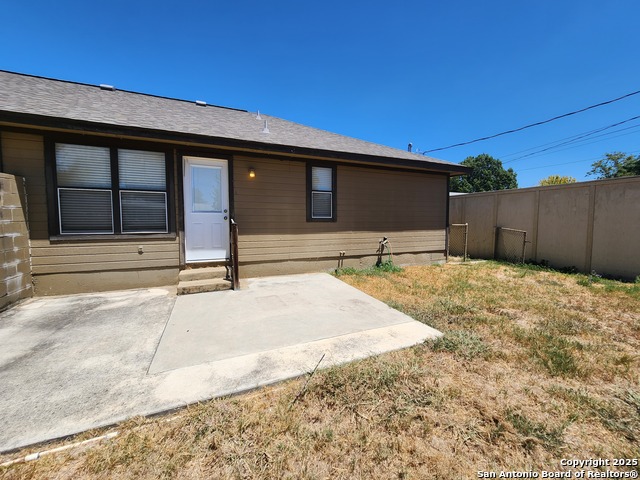 Image 16 of 17 For 249 Glenbrook Dr