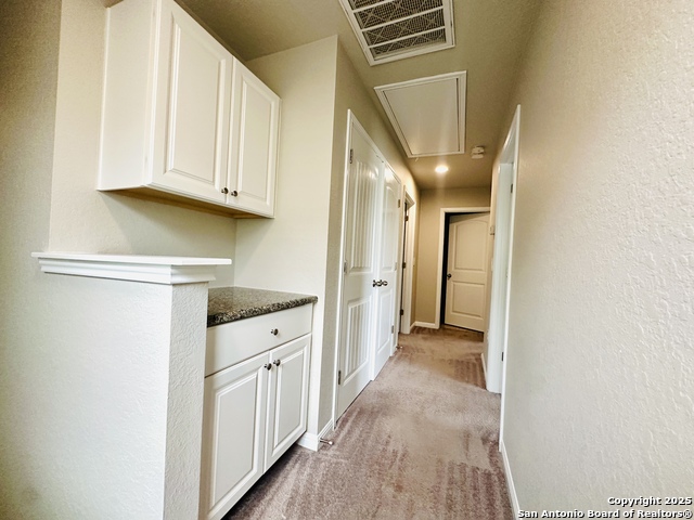 Listing photo id 18 for 10218 Relic Oaks