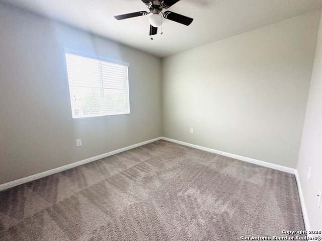 Listing photo id 20 for 10218 Relic Oaks