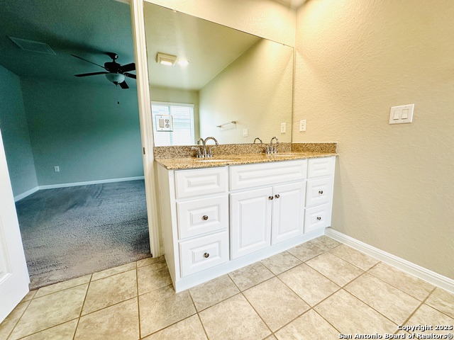 Listing photo id 23 for 10218 Relic Oaks